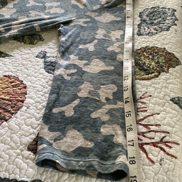 Nicole Miller Linen Camo Top - Picture 8 of 8